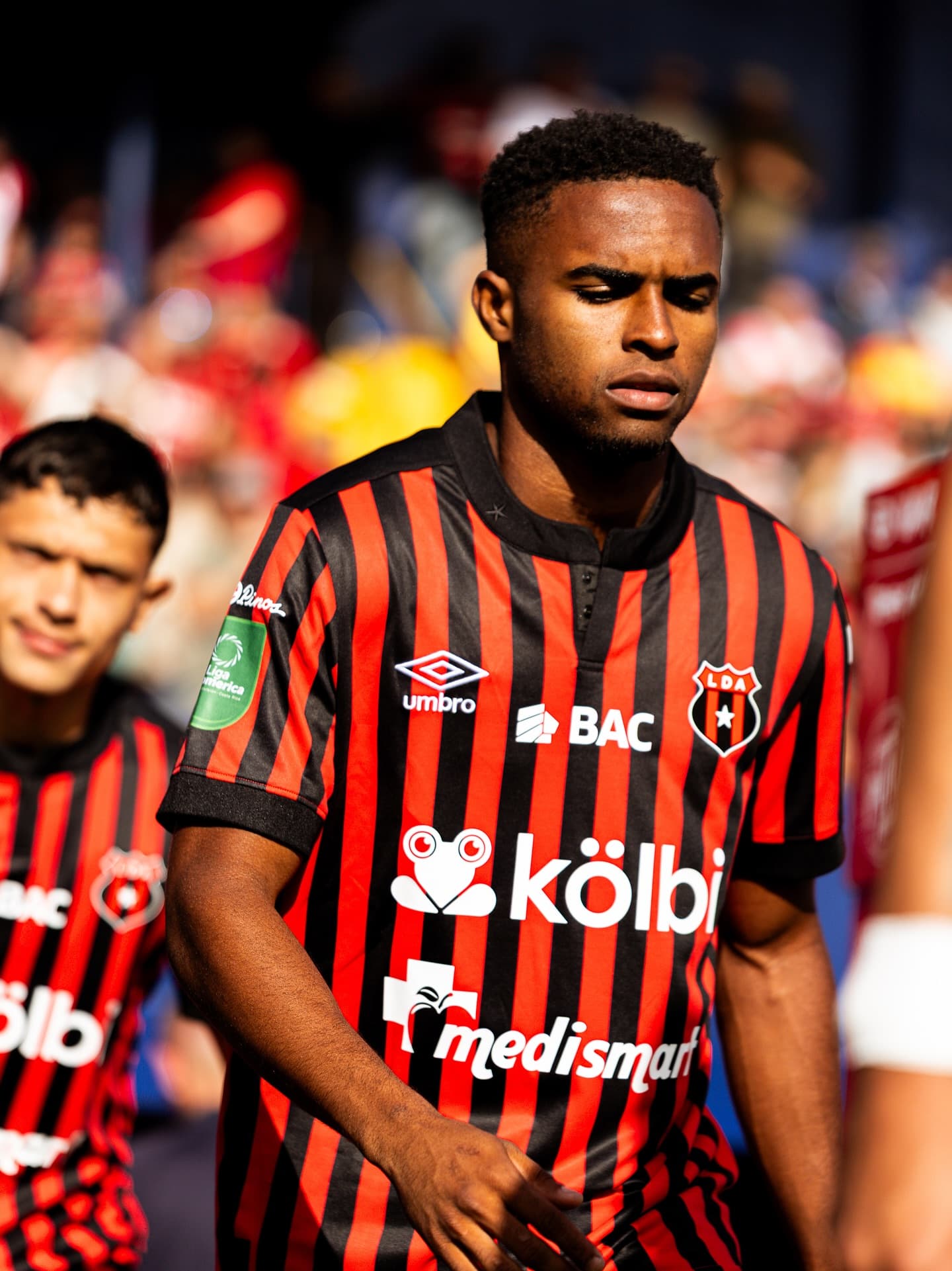 Kenyel Mitchell se quedará en Alajuelense