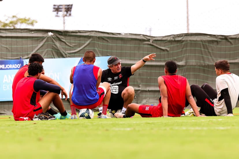 El movimiento silencioso de Alajuelense que podría aplazar su partido pendiente contra Cartaginés