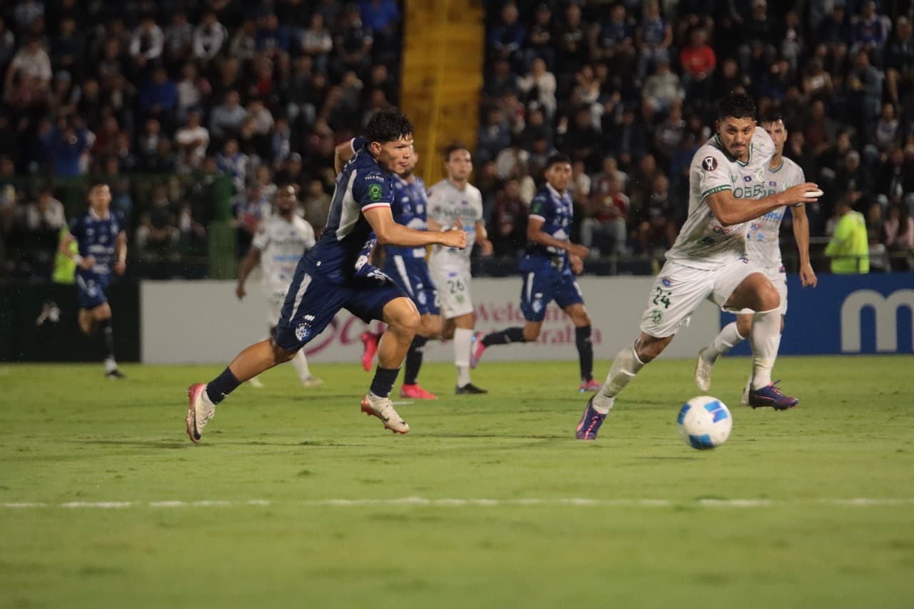 (Video) Cartaginés golea (8-1) a Verdes y la clasificación está que arde