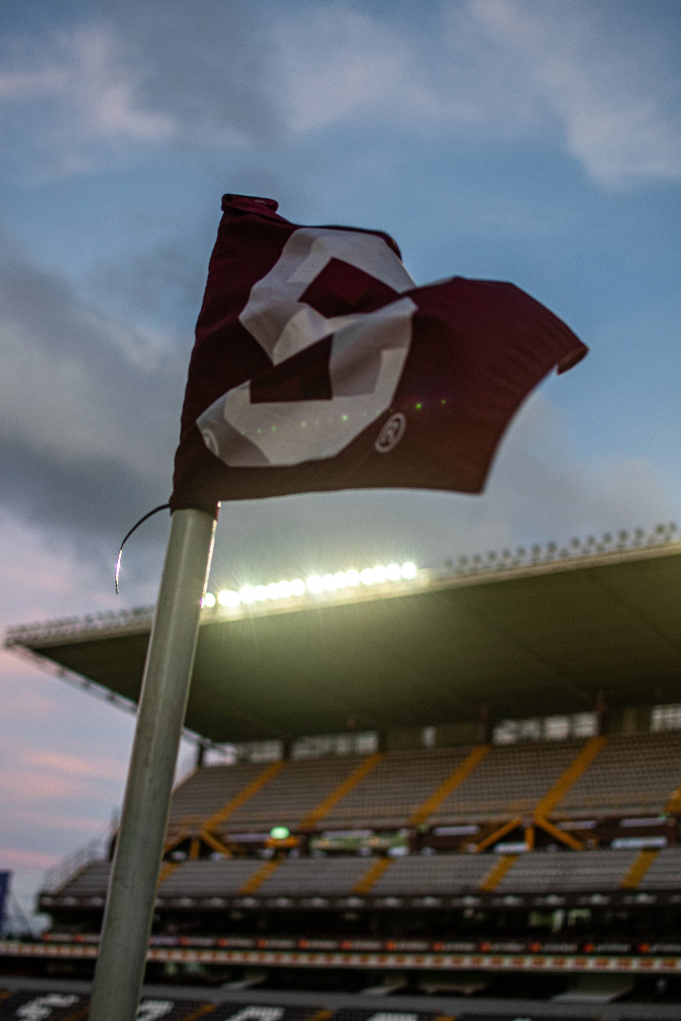 Saprissa: Auditoría revela desplome en ventas de jugadores y fuerte gasto en comisiones en 2024