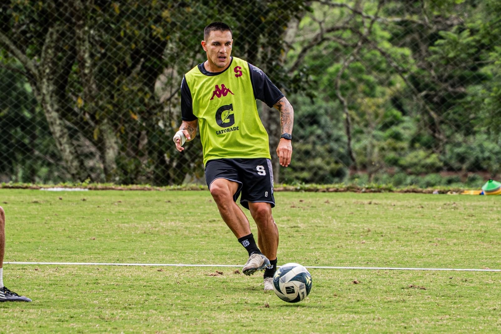 Saprissa sospecha por dónde puede ir la lesión de David Guzmán