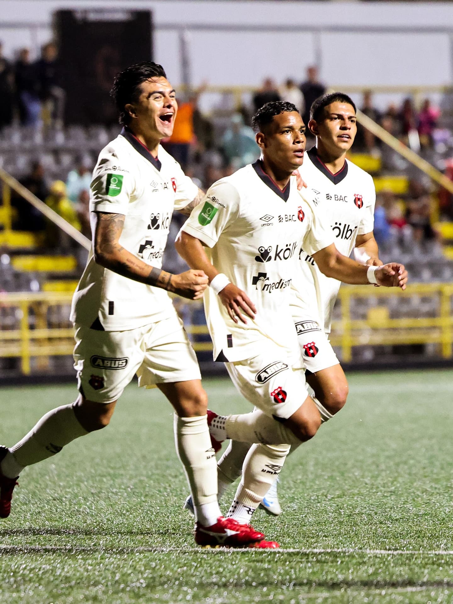 Herediano acude a FIFA por caso de dos jugadores que fichó Alajuelense