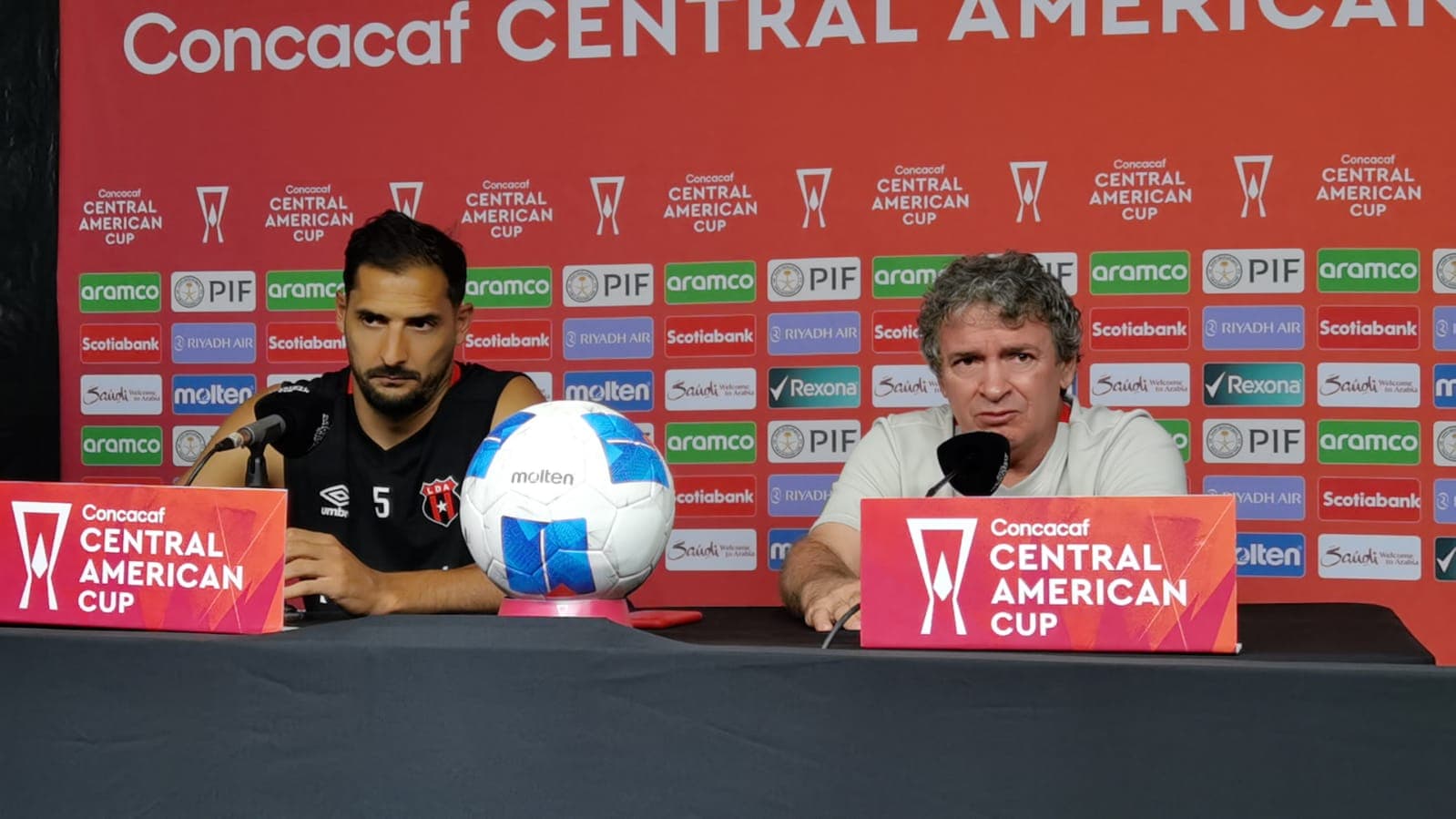 Celso Borges piensa diferente a Mariano Torres sobre Copa Centroamericana