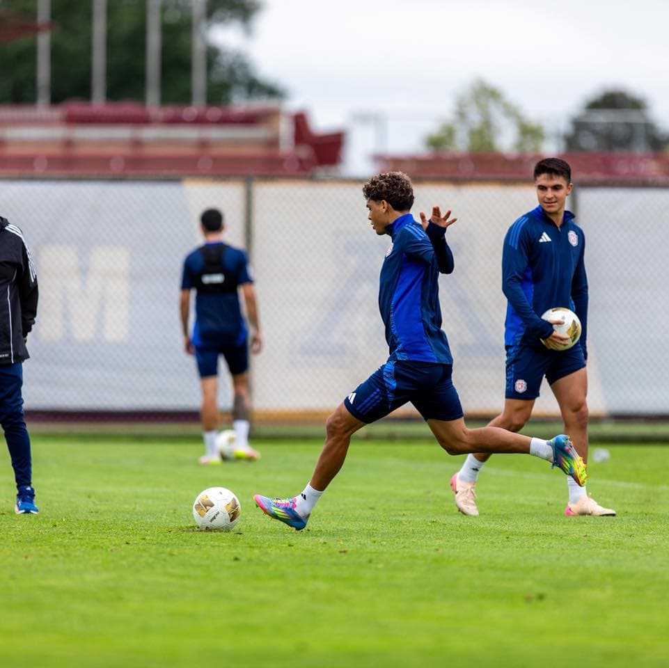 Alajuelense tiene claro cuántas semanas no contará con Santiago van der Putten